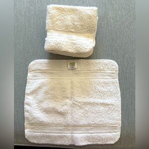 Four Vintage Martha Stewart Everyday Egyptian Cotton Loop White Washcloths